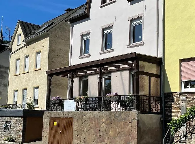 Апартаменты Calmont *